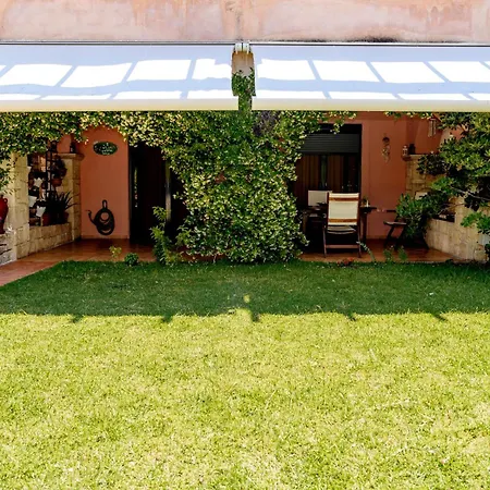 La Luna House *