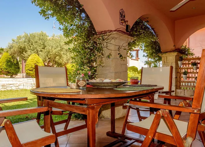 La Luna House Pefkochori